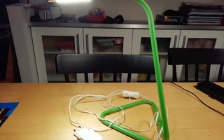 Hårte Ikea led-työvalaisin vihreä