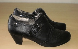 Naisten mustat kengät MGT Shoes, Koko 39