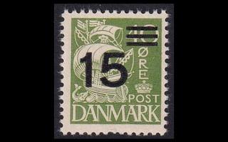 Tanska 255_II ** Laiva 15/40 öre päällepainama (1940)