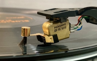 Technics SL-D3 - suoraveto - Pickering XV-15 625E rasia