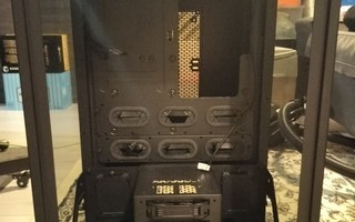 Thermaltake The Tower 900