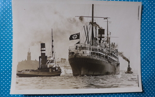 Postikortti laiva hakaristi lipun alla 1930 lukua