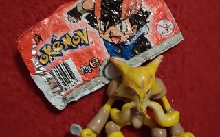 Tomy Pokemon ja suklaamunan kääre