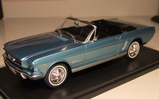 Ford mustag convertible -65 1:24