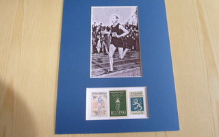 Paavo Nurmi taidekuva ja postimerkit paspiksessa Olympia