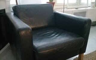 2kpl Nahkaiset Ikea Nojatuolit+ valkoiset irtopäälliset