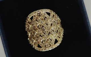 Timanttisormus 1,90 ct koko 17,25 ovh. 3700€