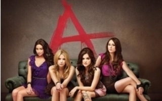 Pretty Little Liars 3 Kausi	(3 669)	k	-FI-		DVD	(6)		2012