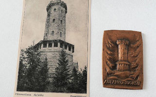 Aulanko-Juoksu plaketti ja vanha postikortti Graniittitorni
