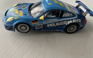 Carrera 1/32 Porsche GT3 RSR autoista-auto