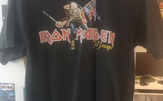 Iron Maiden "The Trooper" -t-paita