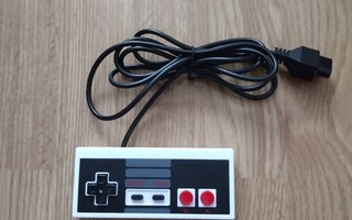 Nintendo NES ohjain