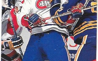 1993-94 LEAF #98 John LeClair Montreal Canadiens