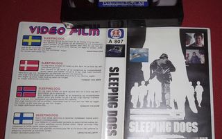 VHS Sleeping Dogs (1977) Frekvensia GeTe Fix
