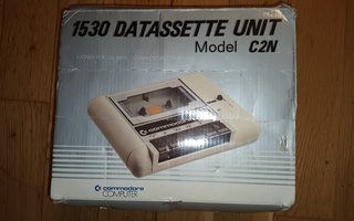 Commodore Model C2N kasettiasema alkuperäispaketissaan RARE