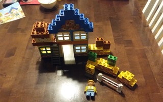 Lego Duplo 3282 PuuhaPete  ja Kellotorni