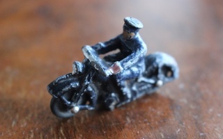 Dinky Police Motorcyclist 40-luku