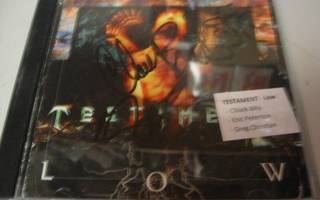 TESTAMENT - LOW CD KOLMEN JÄSENEN NIMMAREILLA