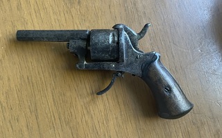 Vanha revolveri