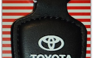 Pieni nahkainen Toyota avaimenperä