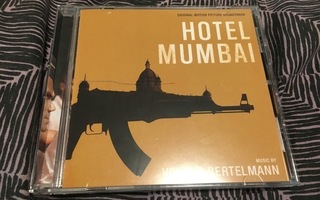 M: Volker Bertelmann - Hotel Mumbai