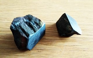 Diabaasi kaksi mineraali näytettä kotimaisia oletettavasti