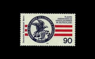 Berlin 562 ** Amerikkalainen kauppakamari 75v (1978)