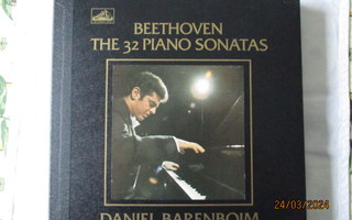 Beethoven THE 32 PIANO SONATAS (BARENBOIM12 x LP)