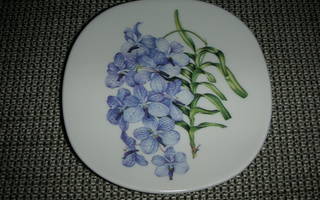 Arabia WWF seinälautanen sininen orkidea