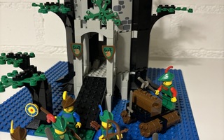 Lego 6077 Forestmen's River Fortress