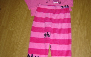 UUSI vaaleanpunainen NIISKUNEITI pyjama/oloasu, 122/128 cm