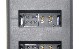 ALE-40% BATMAX USB-Tuplalaturi Canon LP-E12 Akuille