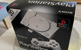 Playstation Classic Mini (CIB)