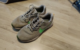 Nike lenkkarit 38,5