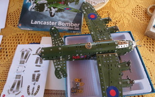 Rakennussarja Lancaster Bomber