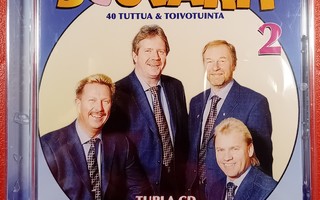 UUSI! CD) Lasse Hoikka & Souvarit: 40 Tuttua & Toivotuinta 2