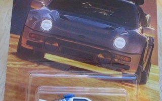 Ford RS200 Coupe 2D White-Blue Rallye 1986 Hot Wheels 1:64