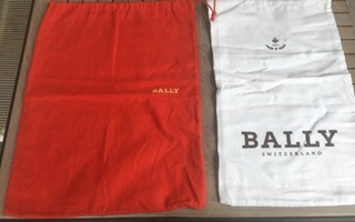 Bally kenkien suojapussit/dustbags, punainen ja valkoinen