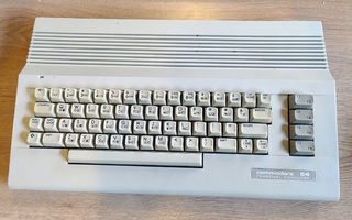 Commodore C64C (Huollettu) #7