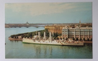 Vanha neuvostoliittolainen postikortti – Aurora, Leningrad