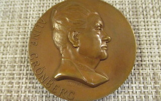 Aline Grönberg mitali 1949 / Gerda Qvist.