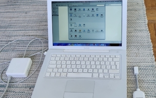 MacBook 13" Core 2 Duo 2.4GHz A1181