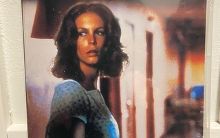 HALLOWEEN II (JAMIE LEE CURTIS) *UUSI*