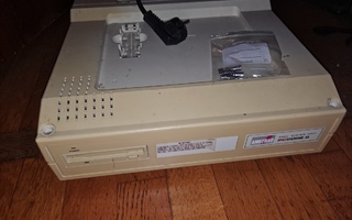 Amstrad PC2086 S (mikro) retrotietokone, ainut Euroopassa