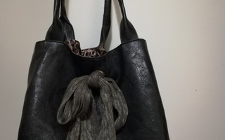 Mukava musta laukku *** vuori leopardi*print