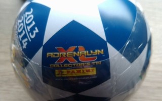 Adrenalyn XL 2013 / 2014 jalkapallokortit