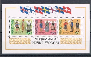 Färsaaret 1983 - Pohjoismaisia kansallispukuja blokki  ++