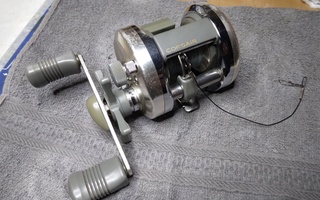 Shimano CS 300 hyrräkela