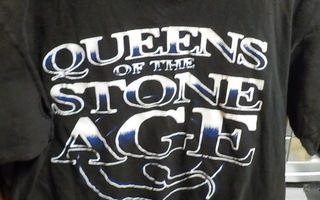 QUEENS OF THE STONE AGE KIERTUEPAITA KOKO XS