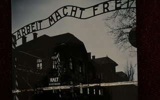 DVD: Auschwitz - Lopullinen Ratkaisu
